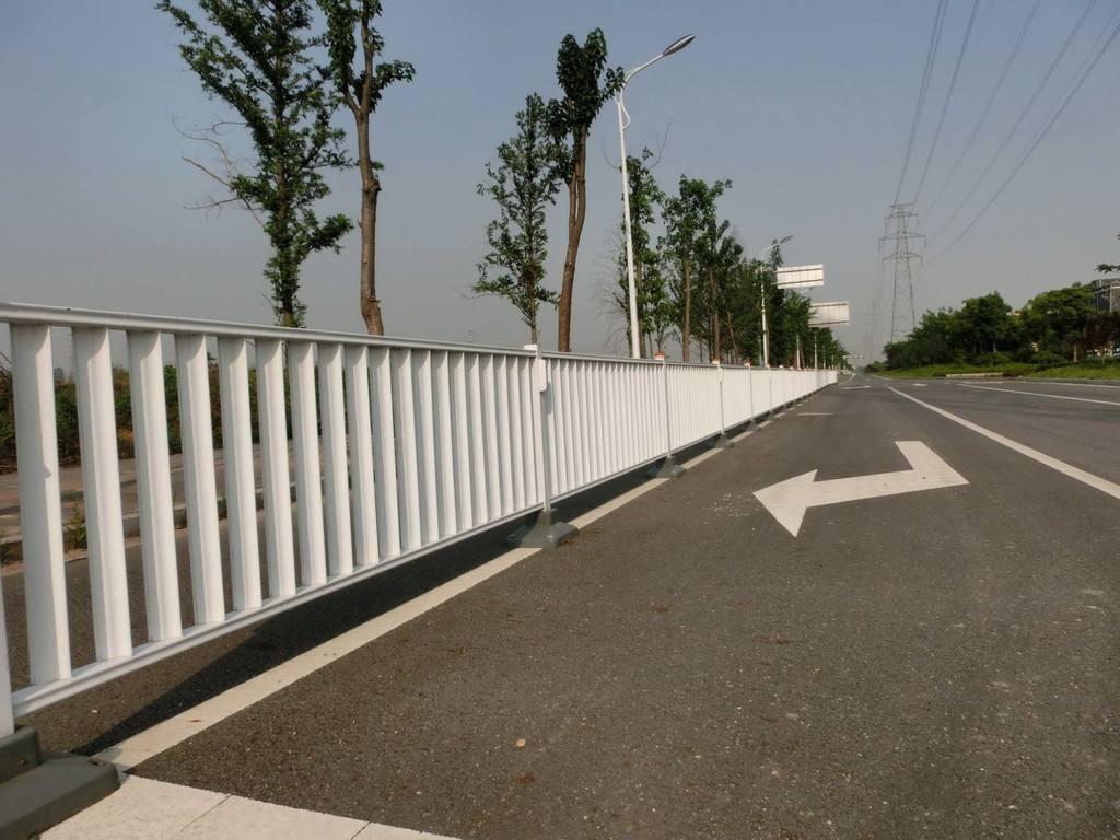 路路护栏