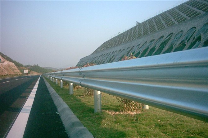 高快公路护栏